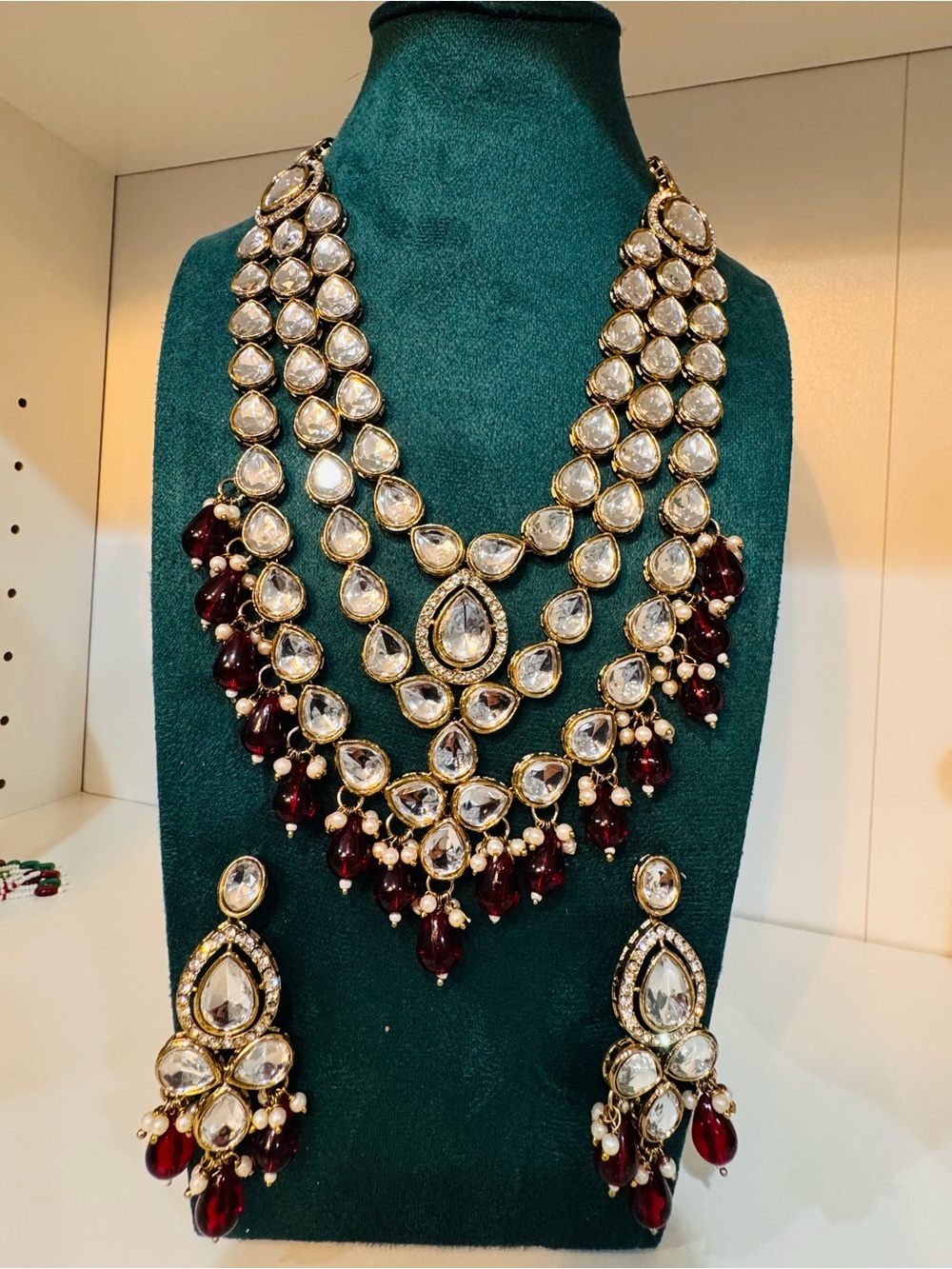 Fashion Jewelry Gold-Tone Kundan Necklace with Clear Crystals and Maroon Beads